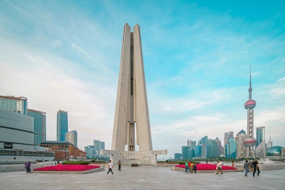 Huangpu Park Big Monument
