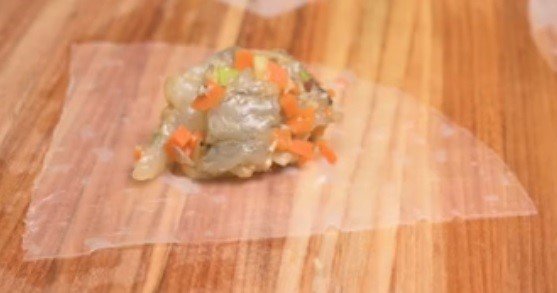 Shrimp rice paper dumplings processing