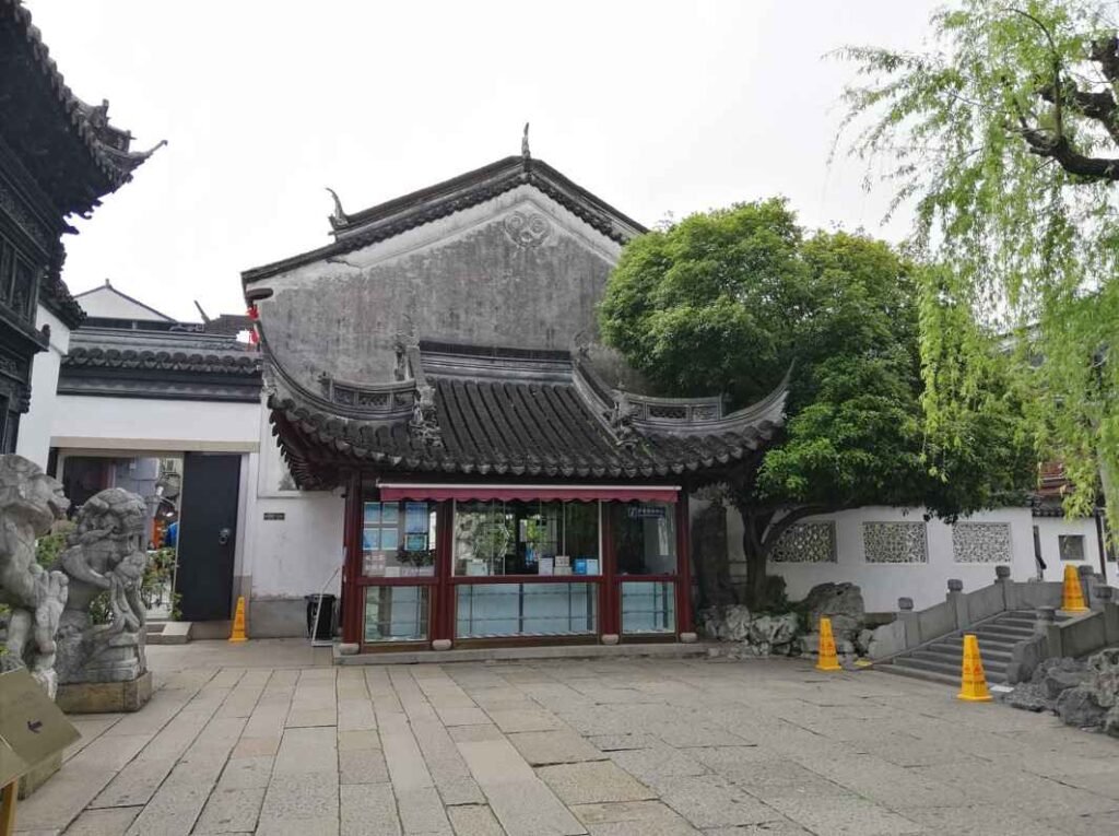 Natural Layout of Yu Garden Shanghai