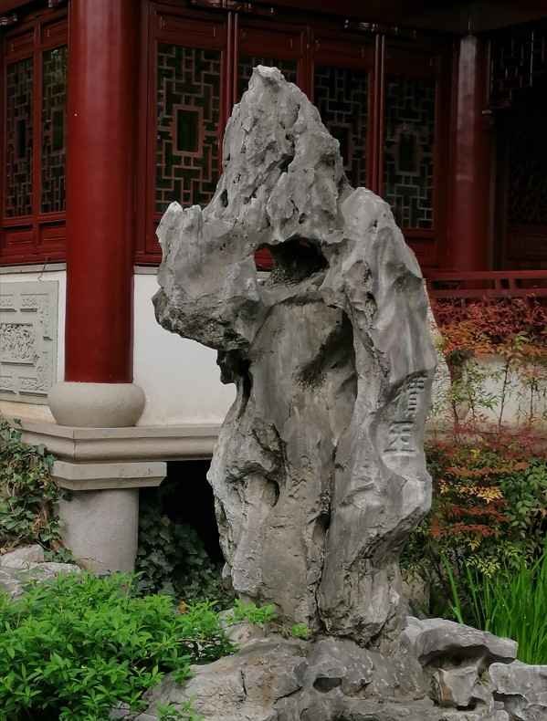 Statue in Yu Garden Shanghai